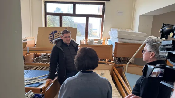  Rev. Peter Andrejčák introduces the diaconal work of the Evangelical Lutheran Church in Slovenia. A recent project has involved procuring hospital beds for elderly people living at home.