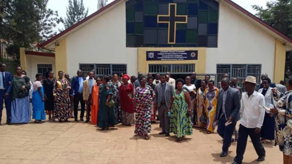 LCR pastors and other church leaders at a seminar on Lutheran doctrine and leadership. Photo: LCR